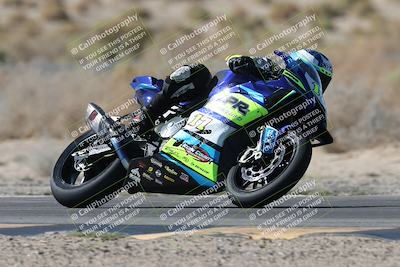 media/Oct-05-2025-CVMA (Sun) [[beeef4f201]]/Race 2-Supersport Middleweight/